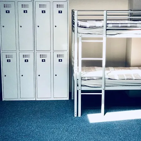 Stacja Plaza Hostel
