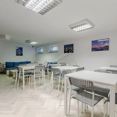 Stacja Plaza 호스텔 *